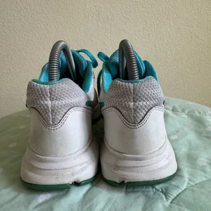 Nike Downshifter White and Teal Running Shoes Womens size 8 thumbnail 8