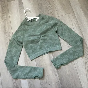Gymshark Crop Top adapt camo seamless womens Green (small) cutout workout gym thumbnail 1