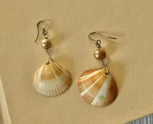Clam Seashell Dangle Earrings Vintage“Perpetua” Gold Brass Beachy Mermaidcore Jewelry thumbnail 2
