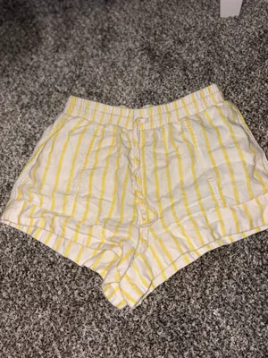 Universal Threads White Linen Shorts with Yellow Stripes thumbnail 2