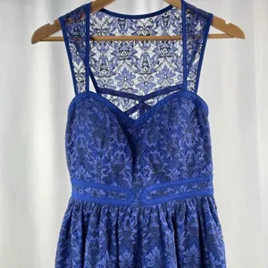 A. Drea Sweatheart Neckline Racerback Lace Mini Dress in Blue‎ Size Small thumbnail 5
