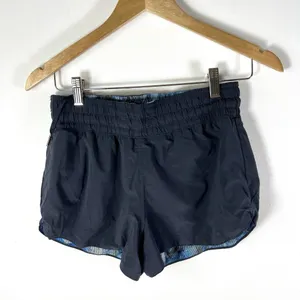 Lululemon Tracker Shorts Reversible Blue 4” Inseam Women’s Size 4 Choose A Side‎ thumbnail 6