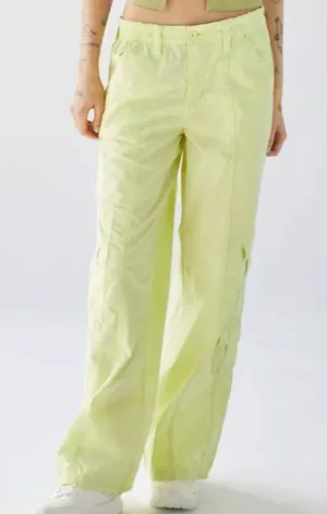 BDG Urban Outfitters NWOT Lime Y2K Low Rise Baggy Wide Leg Cotton Cargo Pant thumbnail 1
