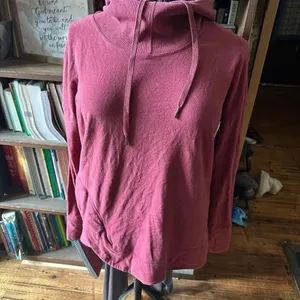 Sweaty Betty Escape luxe Athleisure L berry pink pullover hoodie thumbnail 3