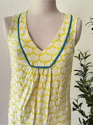 Boden Sleeveless chartreuse and teal Shell-Print cotton Dress thumbnail 2