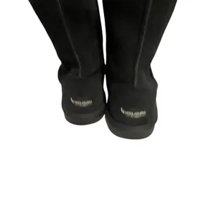 Sh3. Bear paw boots size 5 thumbnail 2