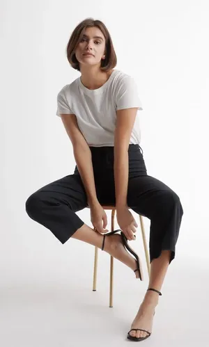 NWT Quince Organic Stretch Cotton Twill Wide-Leg Crop Pants, Size 31" thumbnail 1