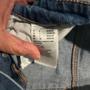American Eagle Distressed Blue Jeans thumbnail 3