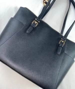 Michael Kors Purse  thumbnail 11