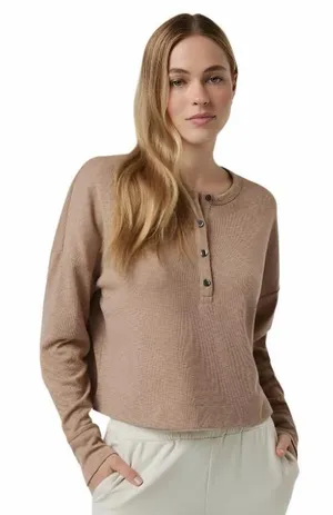 Vuori Women’s Long Sleeve Sunrise Oversize Henley Top Shirt in Goldenrod M thumbnail 1