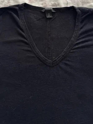 Banana Republic Black 100% linen Short-Sleeve V-Neck Knit t-shirt, size XS thumbnail 11