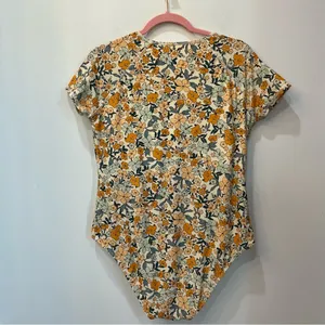 Cupshe Swimsuit Small Cap Sleeve Orange Floral One Piece Swim Bathing Sz… thumbnail 3