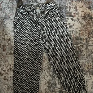 Anthropologie Patterned Pants thumbnail 1