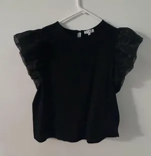 TCEC black top thumbnail 1