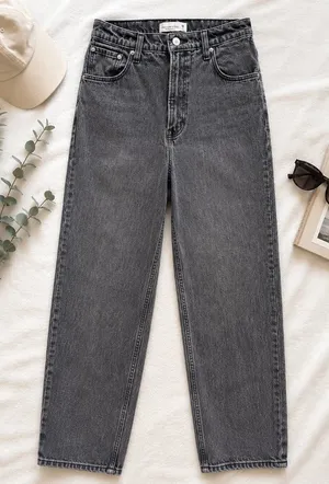 Abercrombie & Fitch Curve Love The 90s Straight Ultra High Rise Jeans Long 29 thumbnail 1