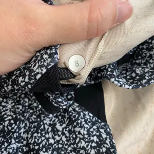 Lululemon Athletica Oxygen Sports Bra Flashback Static White Black‎ Size 8 thumbnail 2