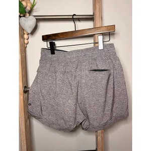 Lululemon Black White Athletic Workout Shorts Pockets Size 8 thumbnail 5