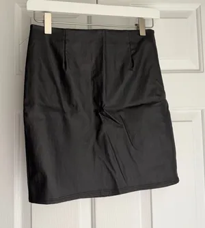 Windsor Black Faux Leather Mini Skirt thumbnail 1
