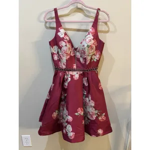Sherri Hill Womens Wine/Burgundy Floral Cocktail Prom Dress Size 6 Rhinestone‎ thumbnail 2
