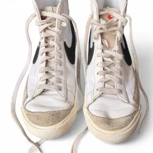 Nike Blazer Mid ‘77 Vintage White Black Leather High Top Sneakers Sz9 CZ1055-100 thumbnail 8