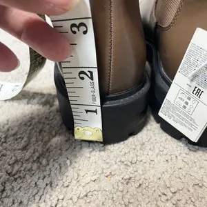 Gap Women's Brown‎ Chelsea Boot Size 6, NWT thumbnail 10