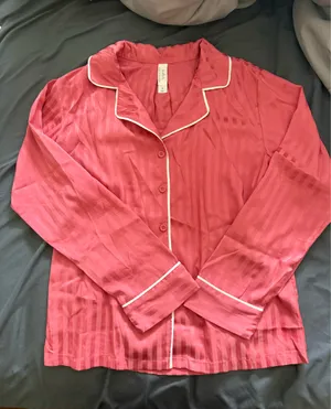 Auden Coral Pink Satin-Stripe Pajama Set with White Piping thumbnail 4