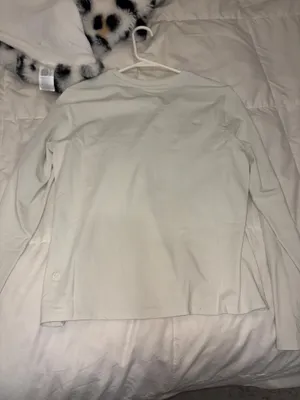 Lulumari nwot lululemon organic cotton long sleeve crew neck shirt thumbnail 4