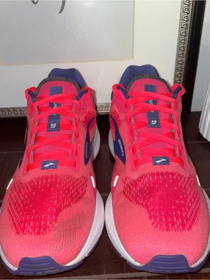 Brooks Launch GTS 9 Running Sneakers Size 8 thumbnail 15