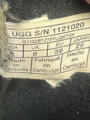 UGG Lakesider Heritage Mid Boots thumbnail 9
