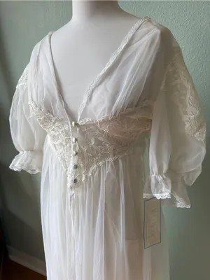 Val Mode Vintage White Lace Trim Bridal Nightgown thumbnail 3
