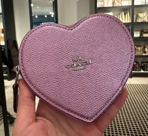 NWT Coach Heart‎ Coin Case thumbnail 1