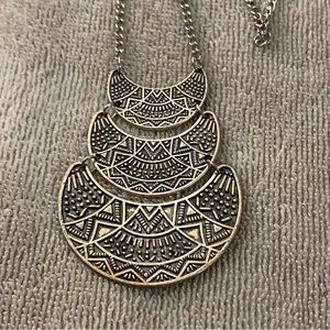30” 32” Necklace 3 Pc Articulated Tribal Print Silver Chain Pendant 2.5”H x 2”W thumbnail 2