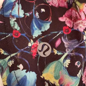 Lululemon Shorts Speed Up 2.5" thumbnail 3