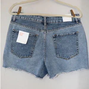 Cali 1850 High Rise Denim Shorts thumbnail 4