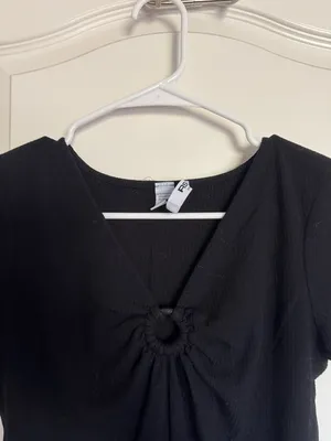 RSQ Black Knot-Front Ribbed Tee Crop Top / BB43 thumbnail 2