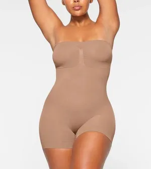 SKIMS BOXED Sculpting Strapless Shortie Bodysuit S thumbnail 1