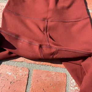 Lululemon Wunder Under Leggings Size 4 thumbnail 5
