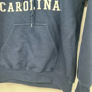 Gildan Carolina Tar Heels navy blue pullover unisex logo sweatshirt hoodie size small thumbnail 4