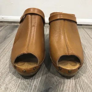 Sanita Leather Studded Wooden Heel Peep Open Toe Brown Heeled Clog Mules 39/8.5 thumbnail 4