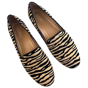 EUC Vionic Leather Willa Loafers Animal Print Size 7 thumbnail 2