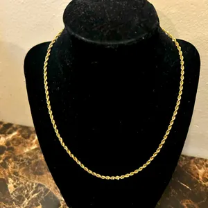 Gold tone rope chain necklace thumbnail 1