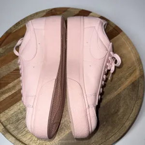 Womens Nike Blazer Low Platform Pink Rose Sneaker Size 10 Sportswear Dj0292-600 thumbnail 12
