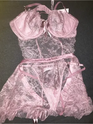 Victoria's Secret Coquette Lace Lingerie Set thumbnail 2