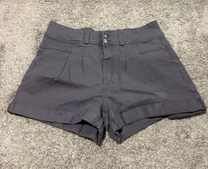 Amazon Shorts thumbnail 1