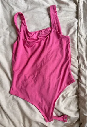 Pink Body Suit Size M thumbnail 1