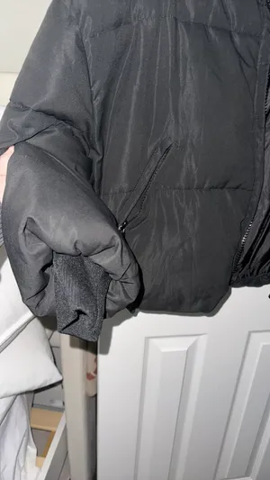Amazon Black Puffer Jacket thumbnail 3