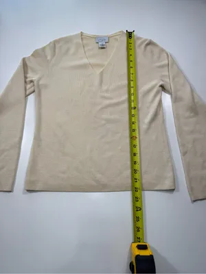 Ann Taylor Cashmere Wool Blend Ivory V-Neck Sweater thumbnail 3