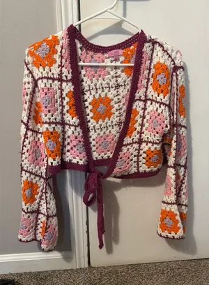Francesca's Sweater Knit Cropped thumbnail 1