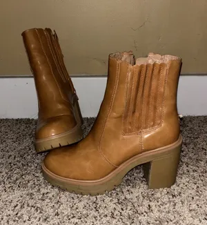 Chunky boots Brown Size 6.5 thumbnail 1