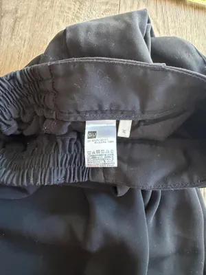 GU Classic Black Straight-Leg Dress Pants thumbnail 3